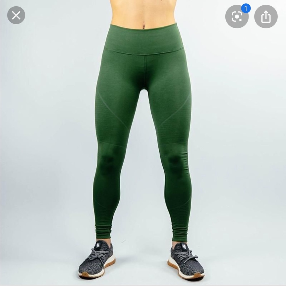 ISO!! Alphalete Original Revival Leggings (M)